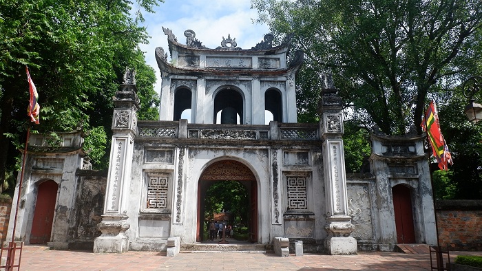 temple litterature hanoi grand portail